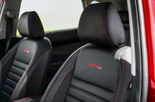 Front Row Seats Image - 2592