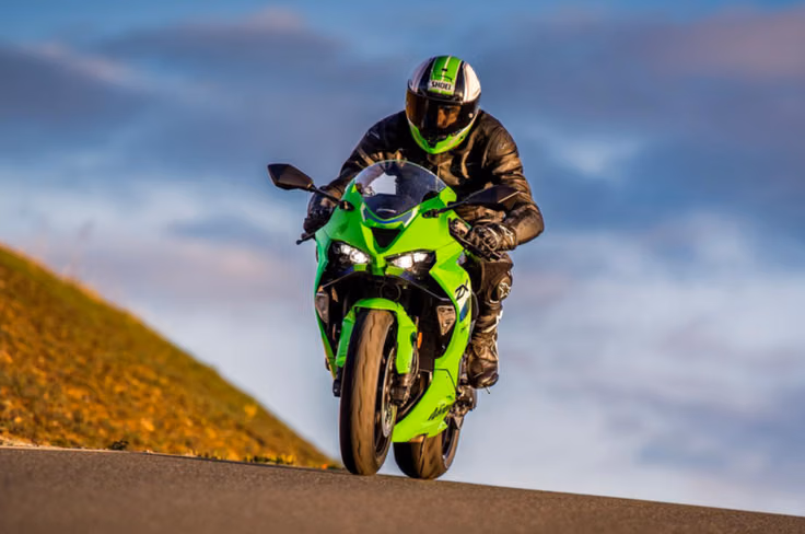2026 Kawasaki Ninja ZX-6R front profile riding shot