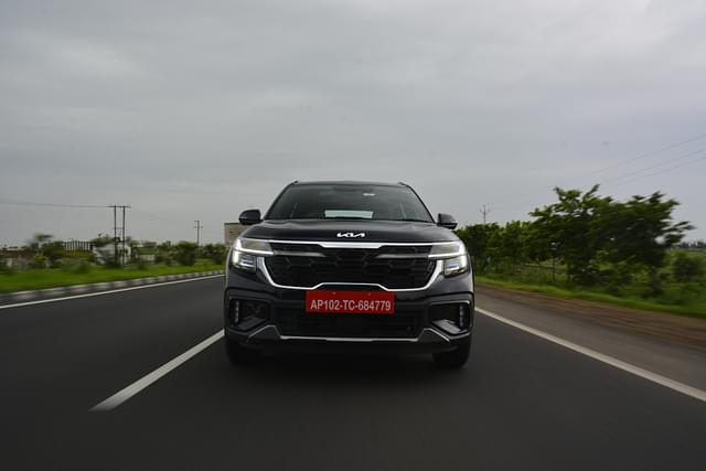 Front View Image - 2479