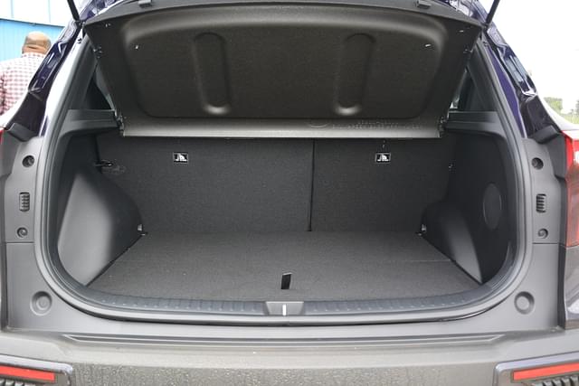 Rear View Image - 2485