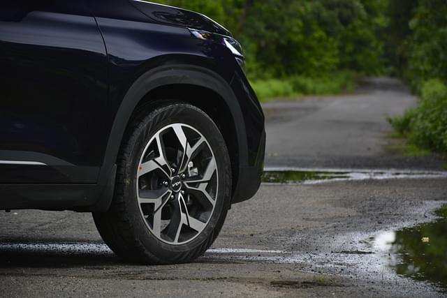 Alloy Wheels True Image - 2493