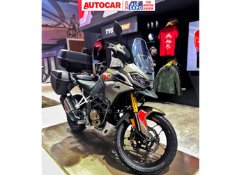 Latest Image of TVS Apache RTX 300