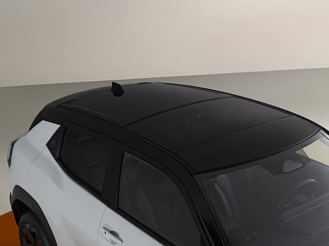 Toyota Urban Cruiser EV Antenna