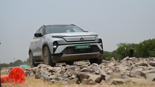 Front View Image - 18084