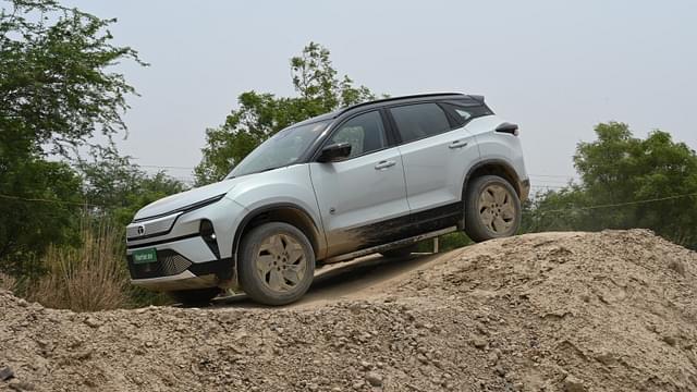 Front View Image - 18093