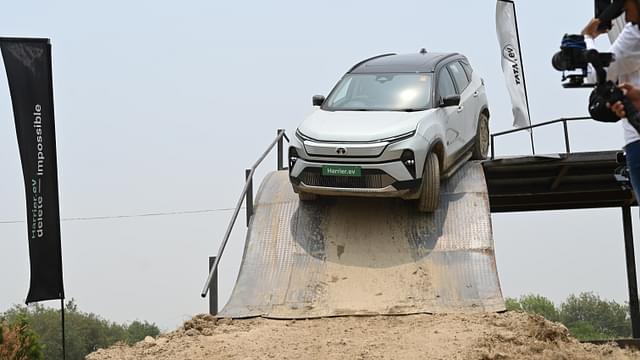 Front View Image - 18098